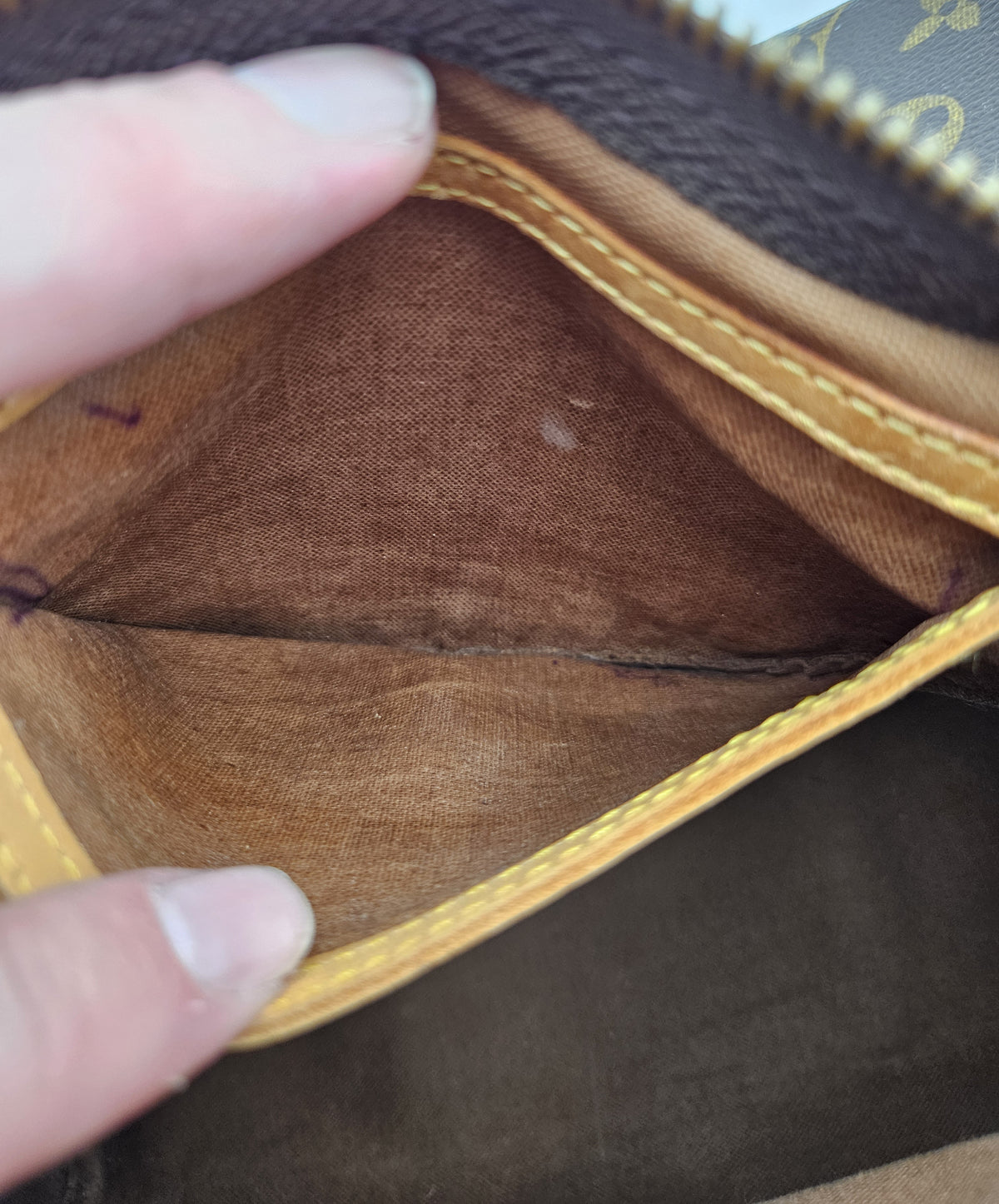 Louis Vuitton Speedy 30