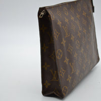 Louis Vuitton Pochette Toilette 26 Monogramme
