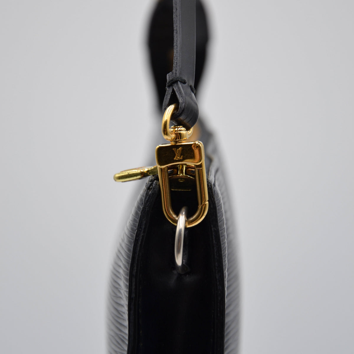 Pochette Louis Vuitton Accessoires cuir Épi noir