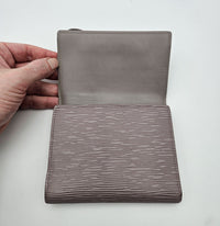 Portefeuille Louis Vuitton Trifold Cuir Épi Lilas