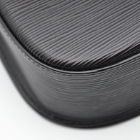 Louis Vuitton Saint Cloud GM Cuir Épi Noir
