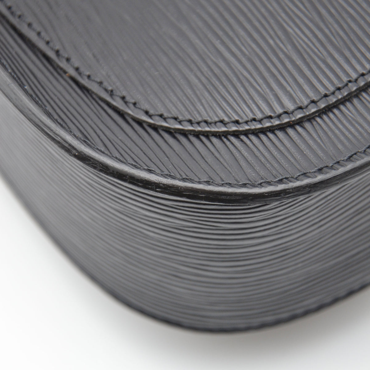 Louis Vuitton Saint Cloud GM Cuir Épi Noir