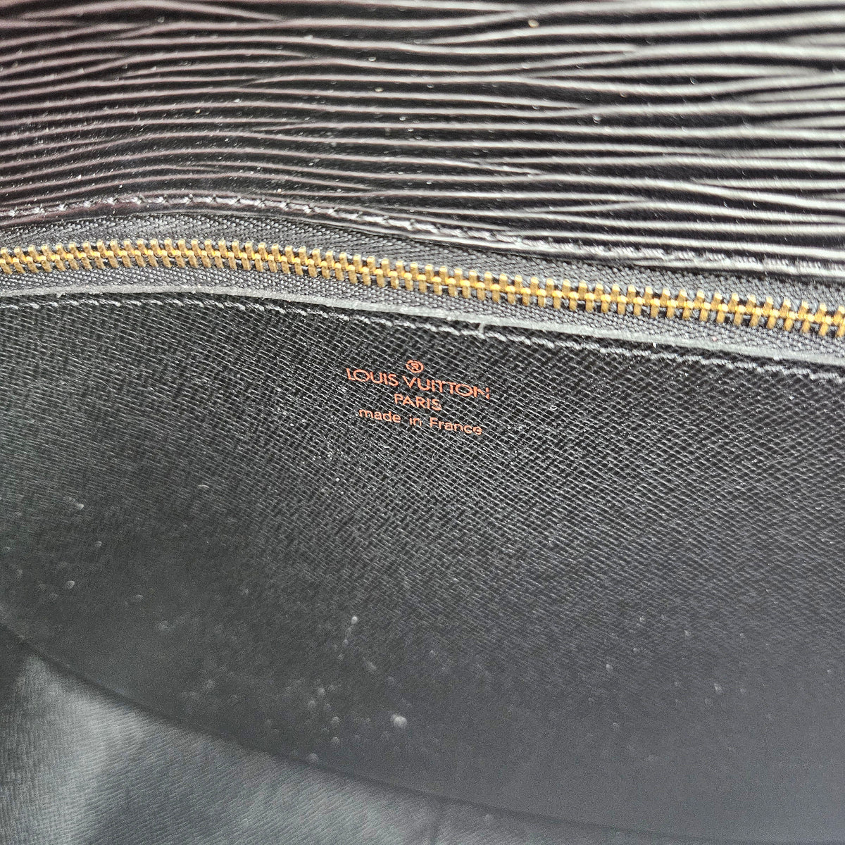 Louis Vuitton Saint Cloud GM Cuir Épi Noir