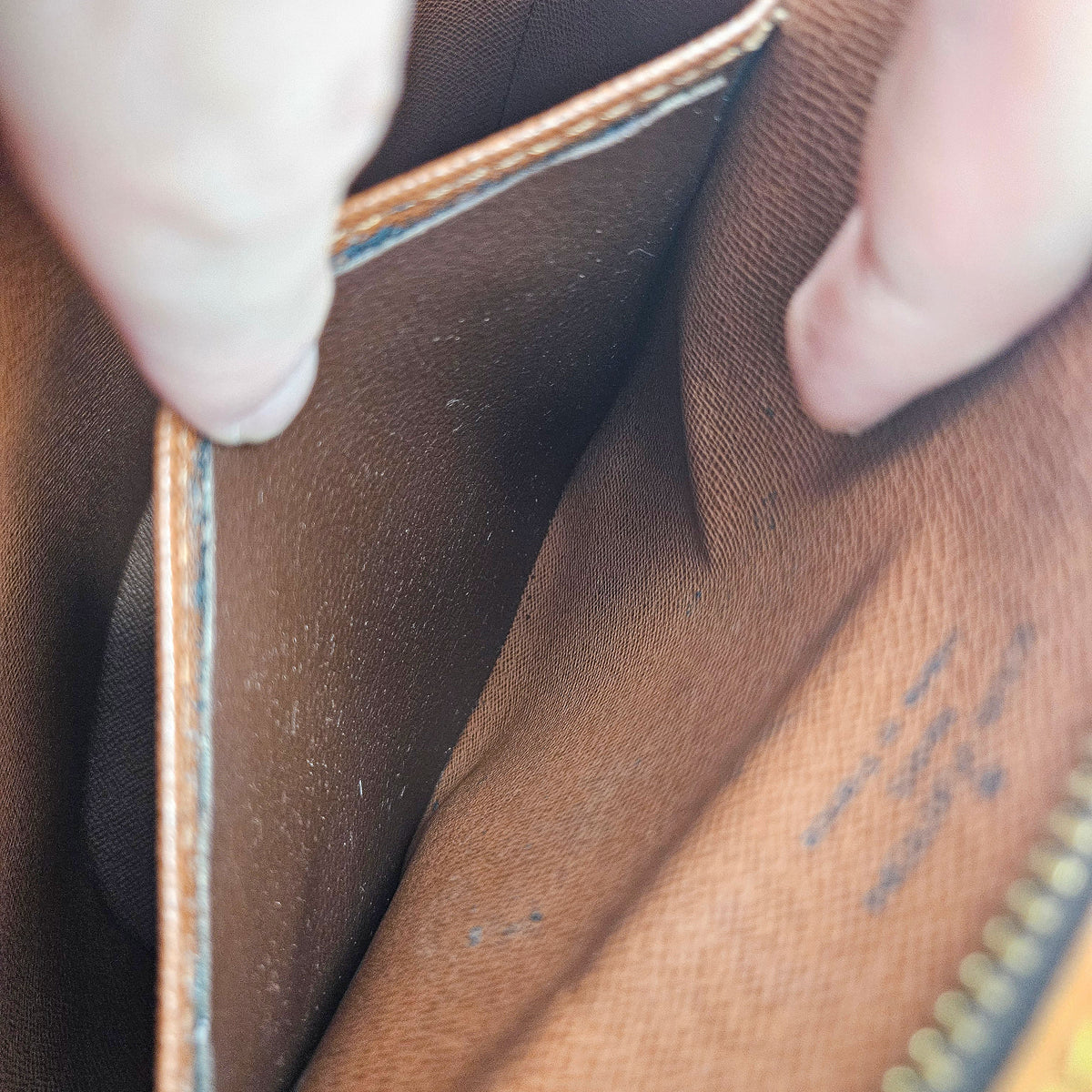 Louis Vuitton Drouot Monogramme