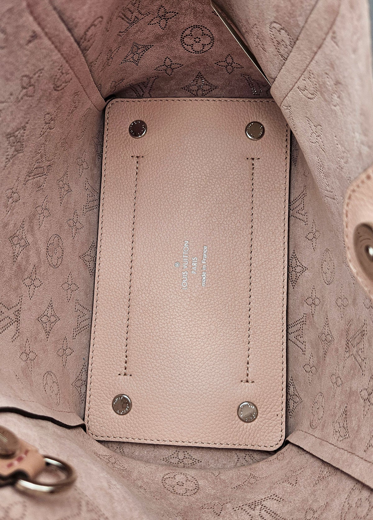 Sac Hina PM Louis Vuitton Cuir Mahina Rose
