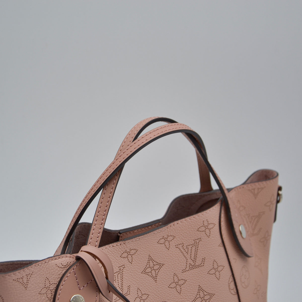 Sac Hina PM Louis Vuitton Cuir Mahina Rose