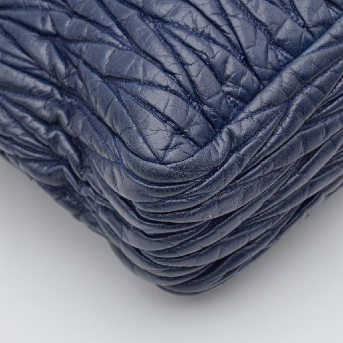 Miu Miu Coffer Cuir d'Agneau Bleu Marine
