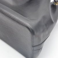 Louis Vuitton Noé moyen modèle cuir Épi noir