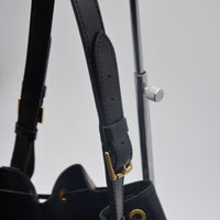 Louis Vuitton Noé moyen modèle cuir Épi noir