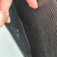Pochette Louis Vuitton Épi noire