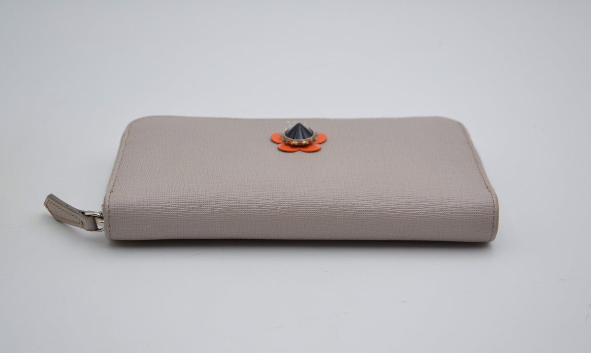 Portefeuille Fendi cuir beige zippé