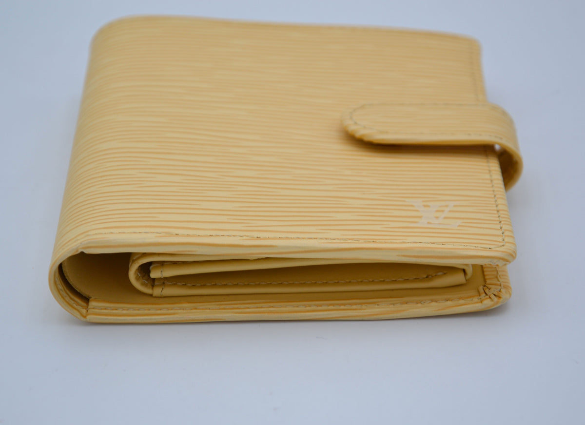 Portefeuille Louis Vuitton Compact en Cuir Epi Jaune Pastel