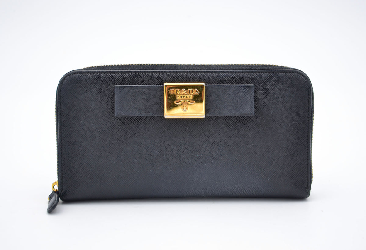 Portefeuille Long Prada En Cuir Saffiano