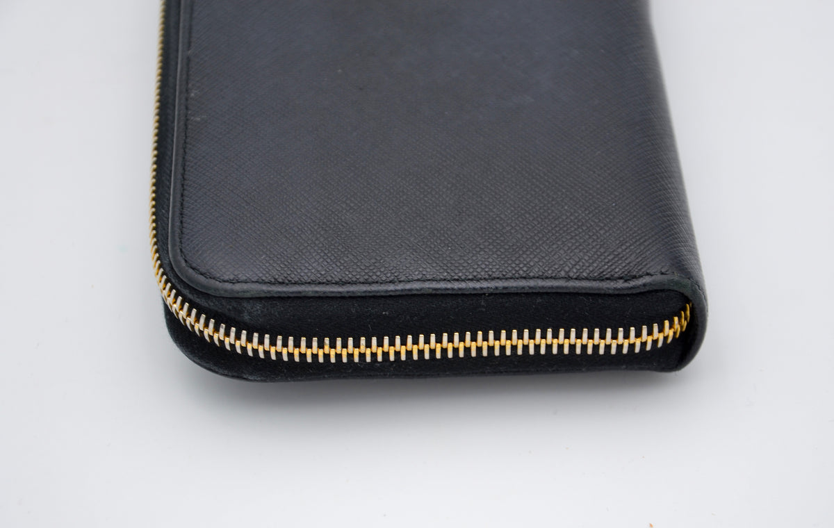 Portefeuille Long Prada En Cuir Saffiano