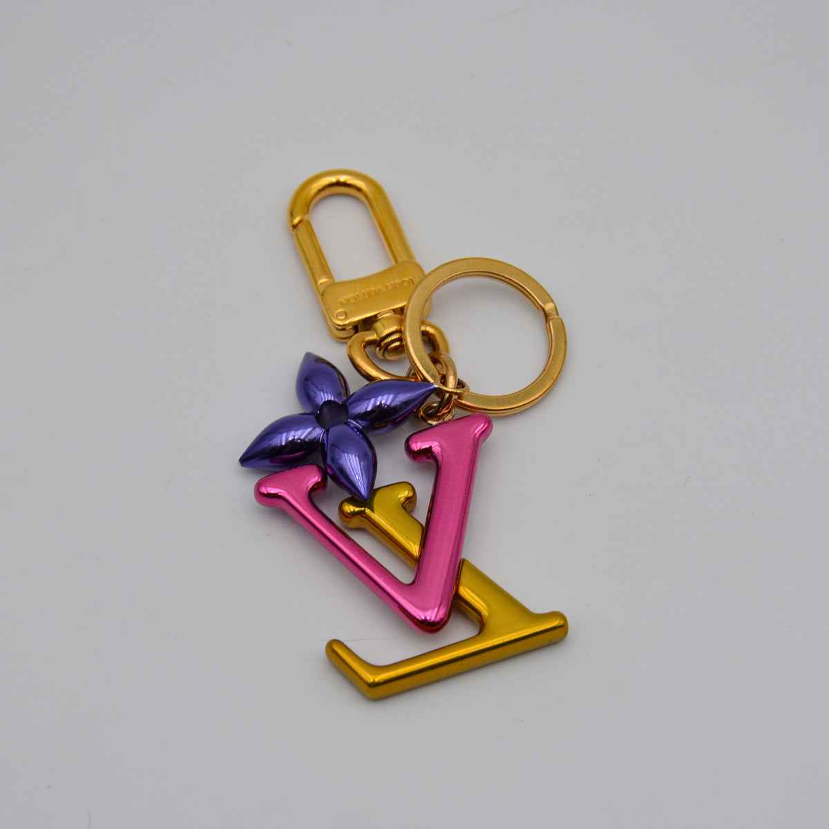 Porte-clés Louis Vuitton LV Initials & Fleur Monogram