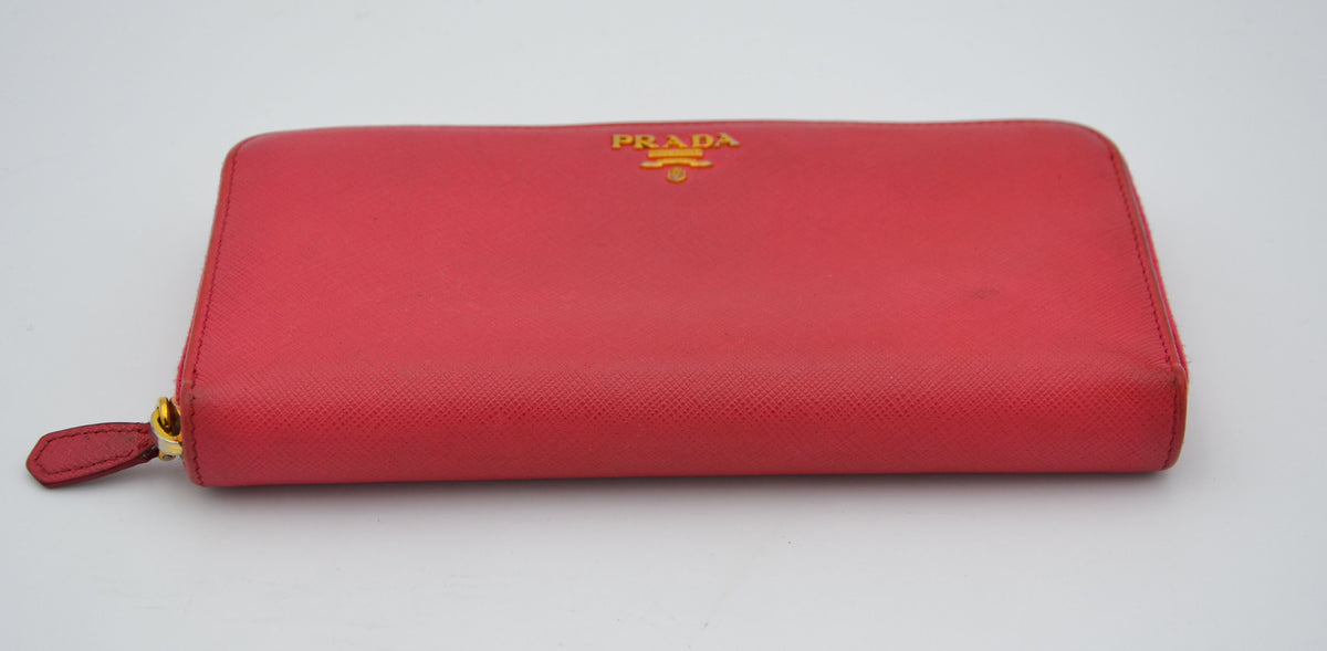 Portefeuille Zippé Prada En Cuir Saffiano