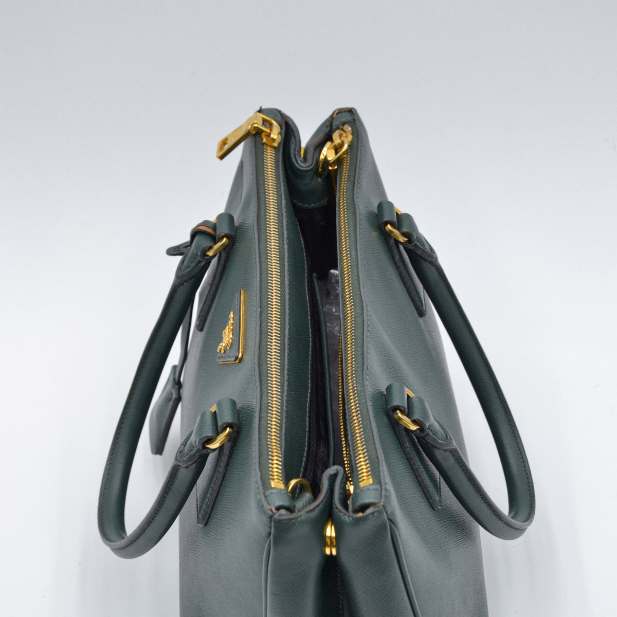 Galleria Small double zip Saffiano
