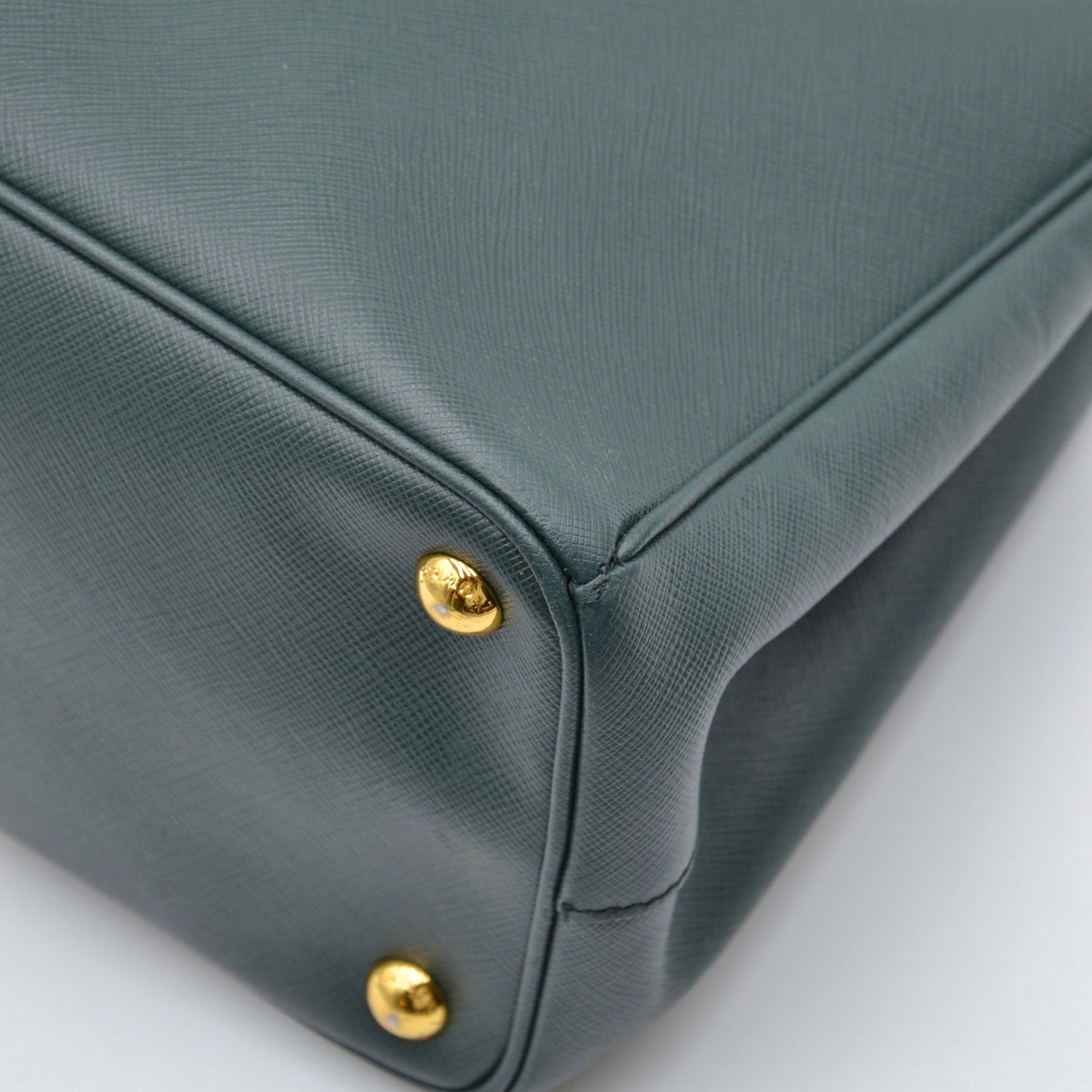 Galleria Small double zip Saffiano