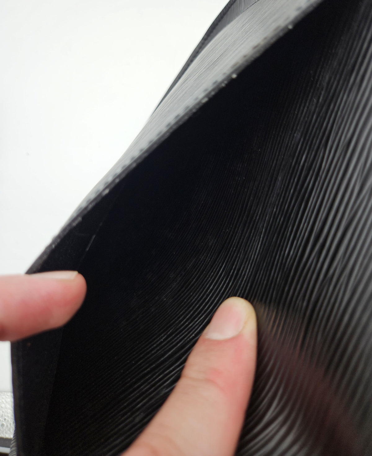 Louis Vuitton Saint Cloud GM Epi noir