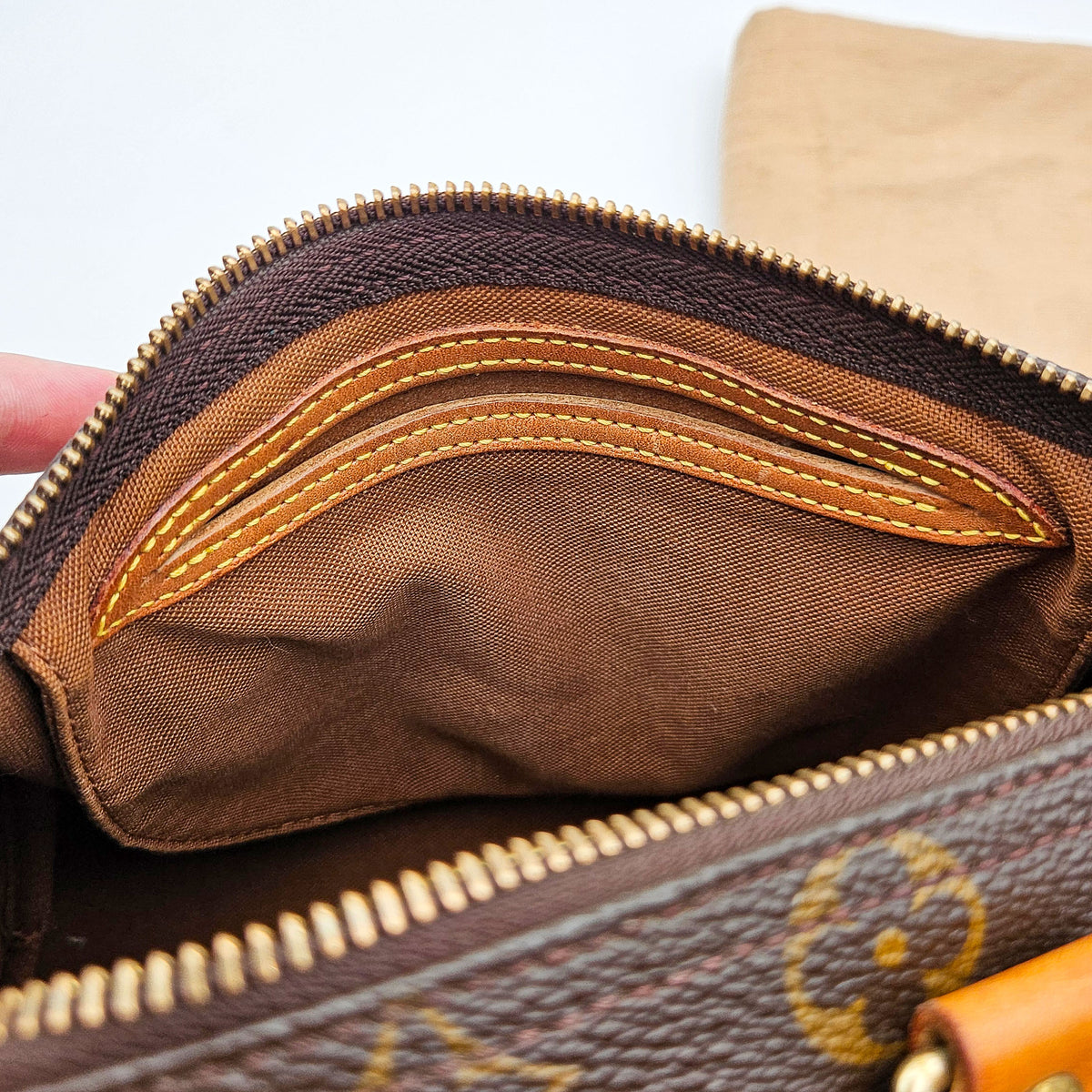 Louis Vuitton Speedy 25 Monogram