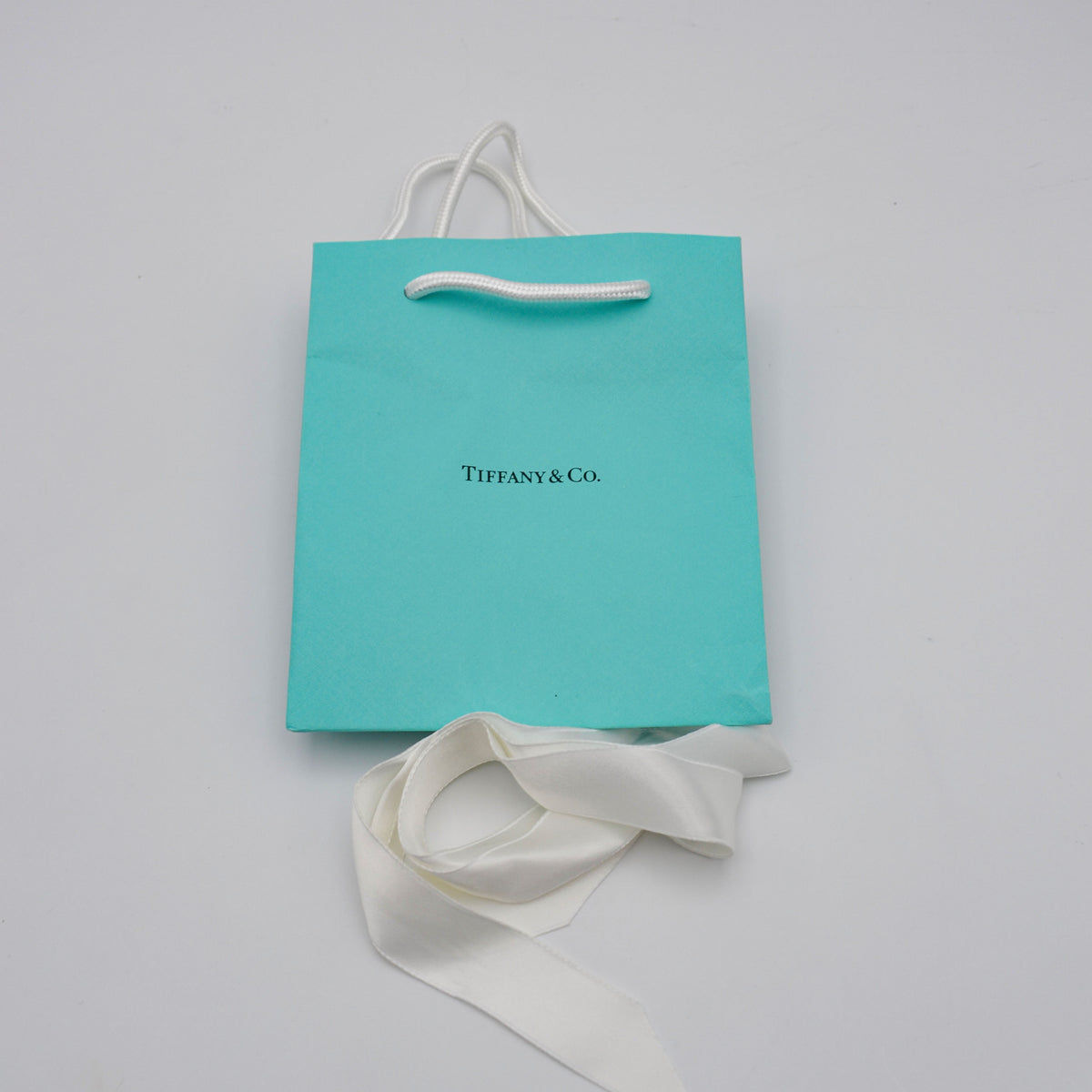 Collier Tiffany & Co. Paloma Picasso Loving Heart