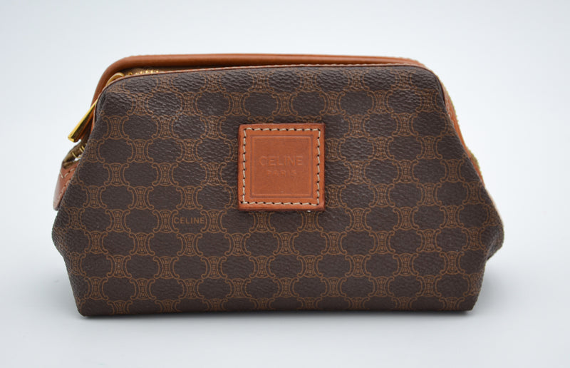 Trousse Céline vintage en toile enduite Macadam