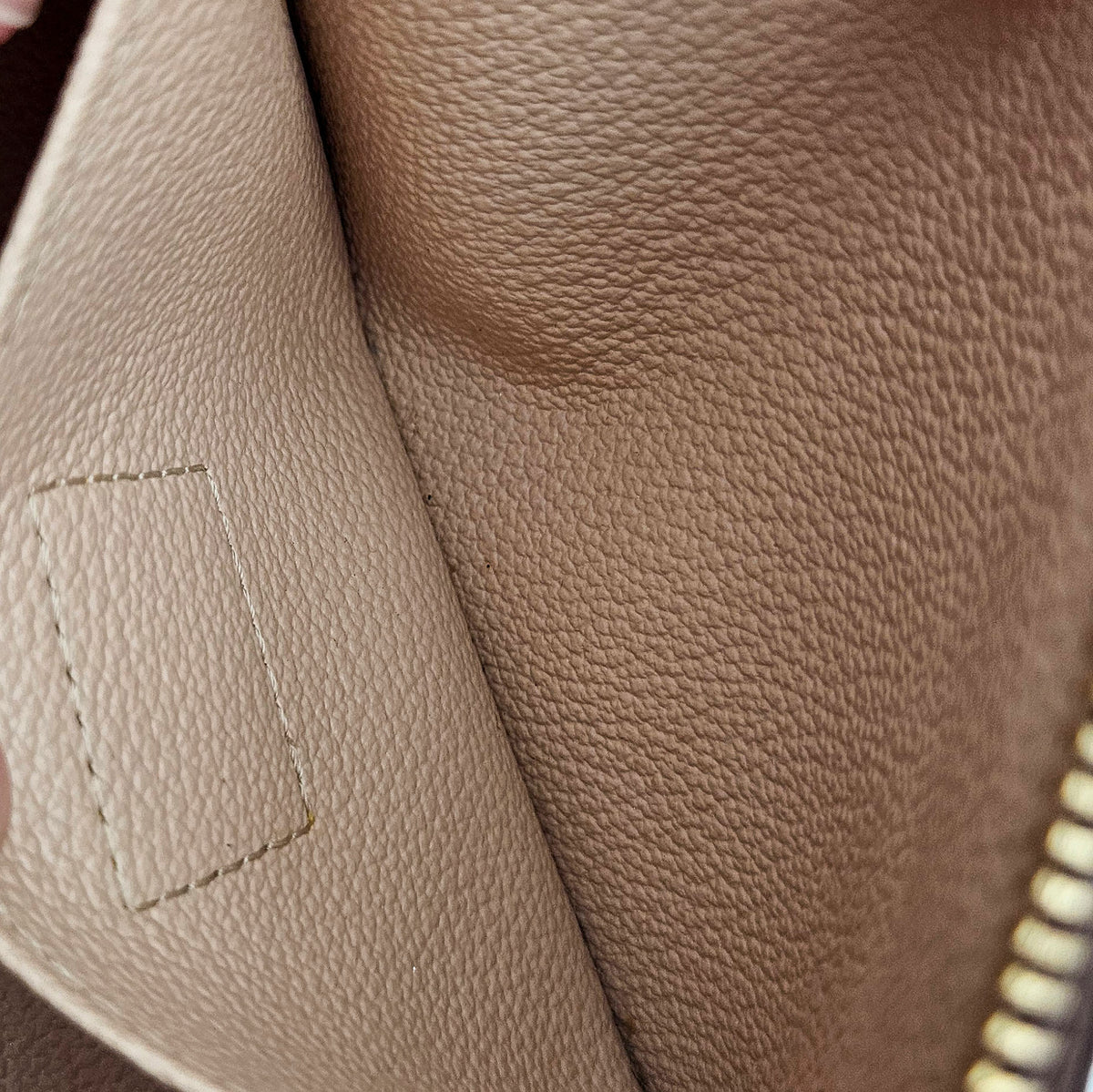 Pochette Cosmétique Louis Vuitton