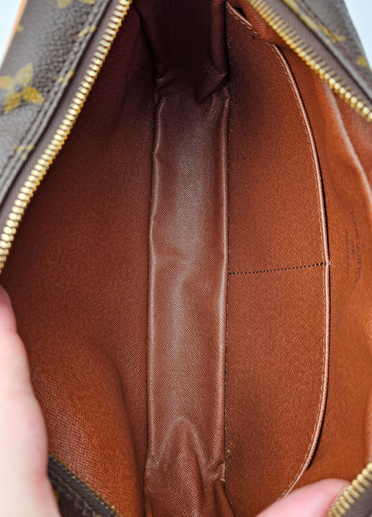 Pochette Louis Vuitton Compiègne 28