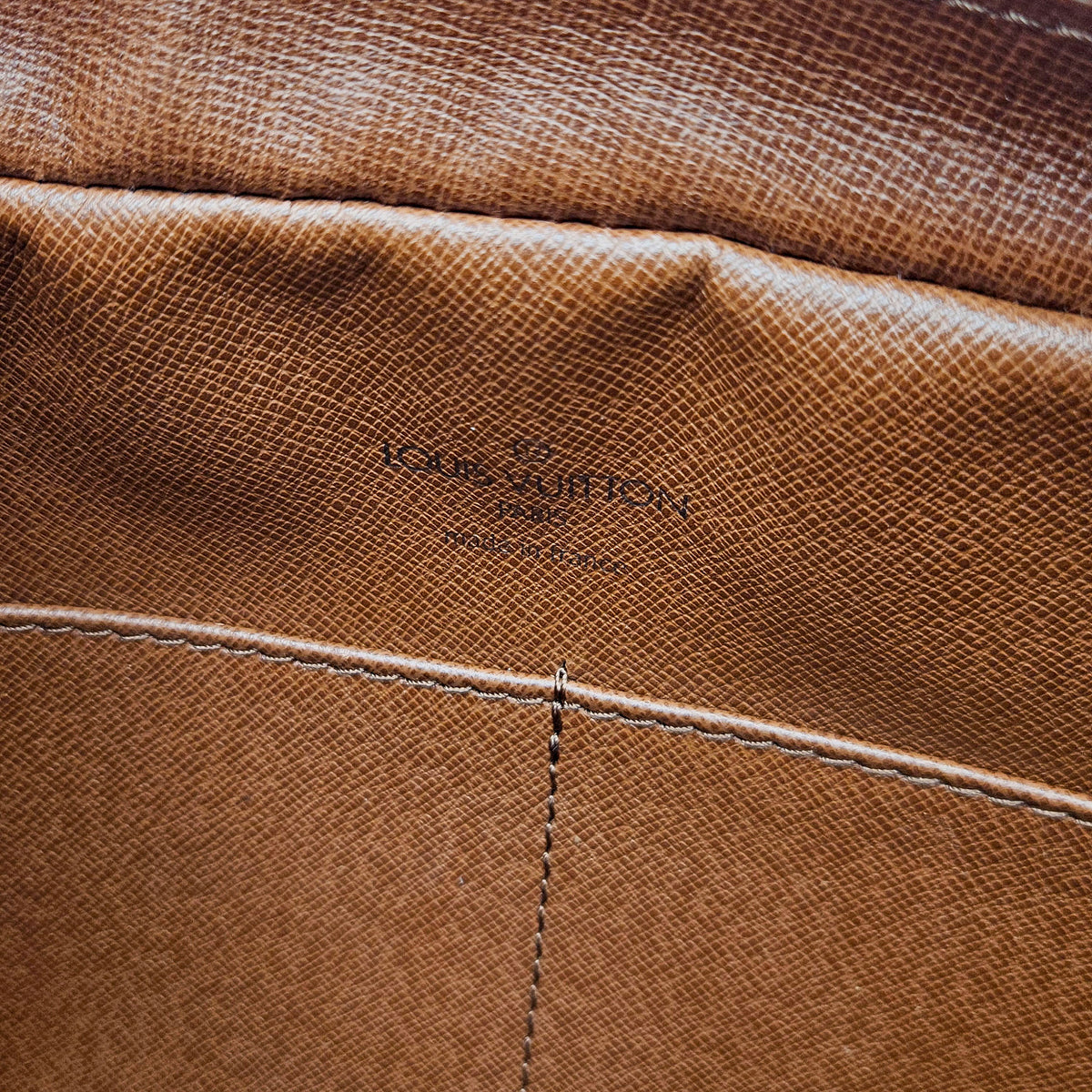 Pochette Louis Vuitton Compiègne 28