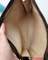 Pochette toilette Louis Vuitton 26 toile Monogram