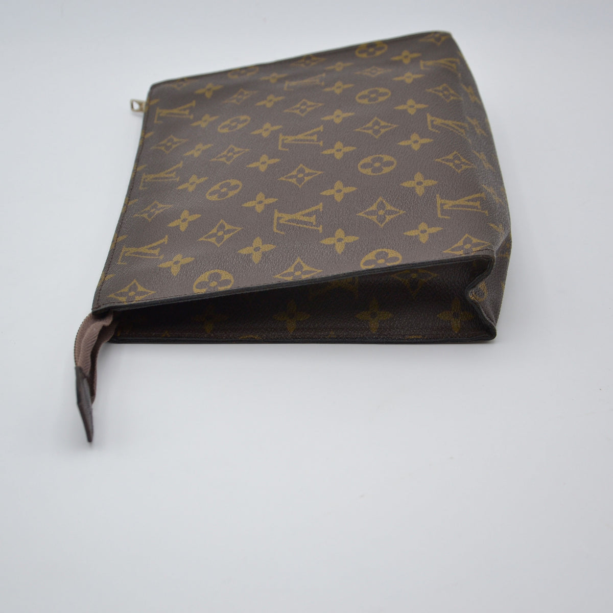 Pochette toilette Louis Vuitton 26 toile Monogram