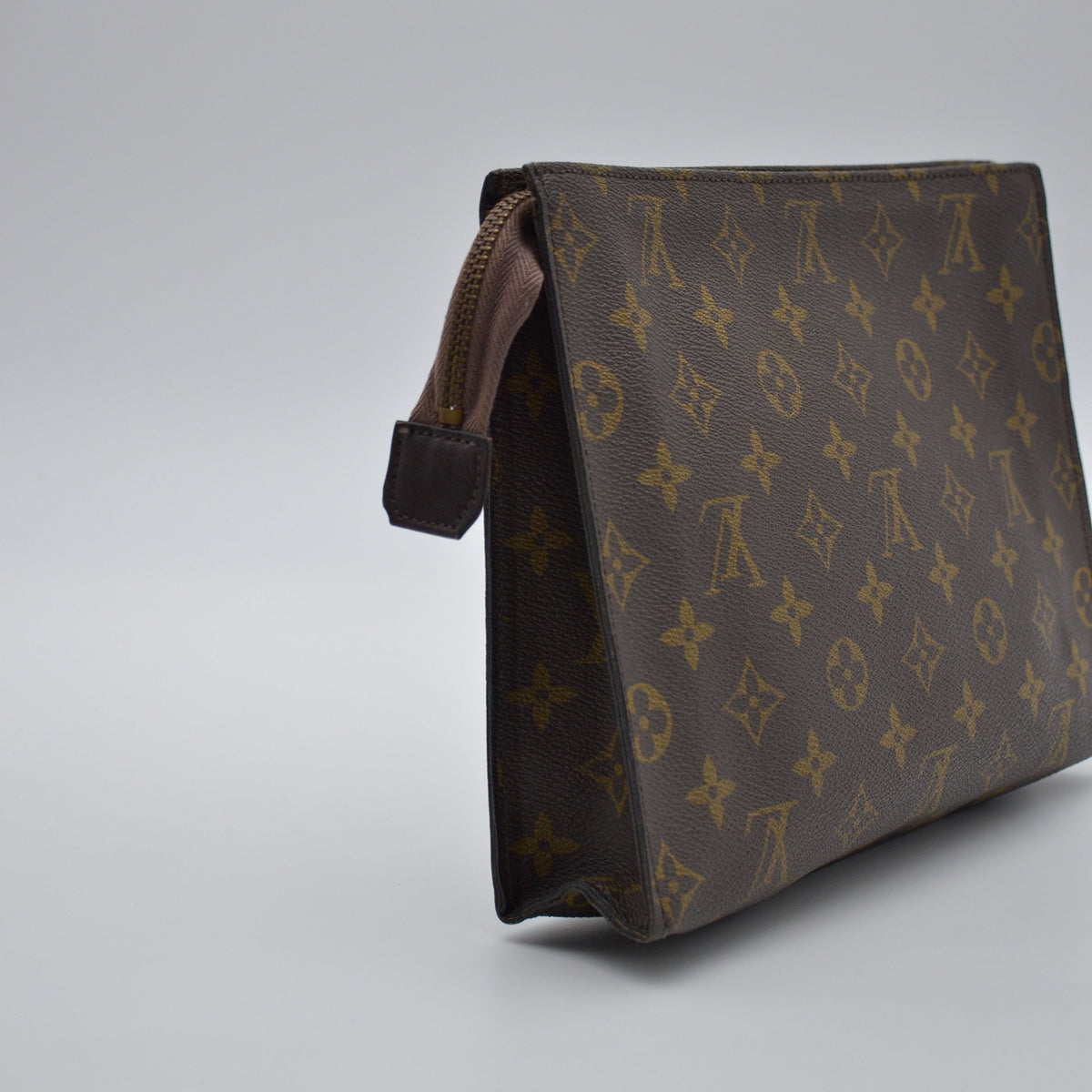 Pochette toilette Louis Vuitton 26 toile Monogram