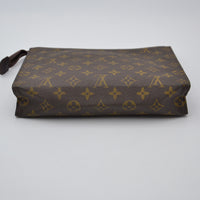 Pochette toilette Louis Vuitton 26 toile Monogram