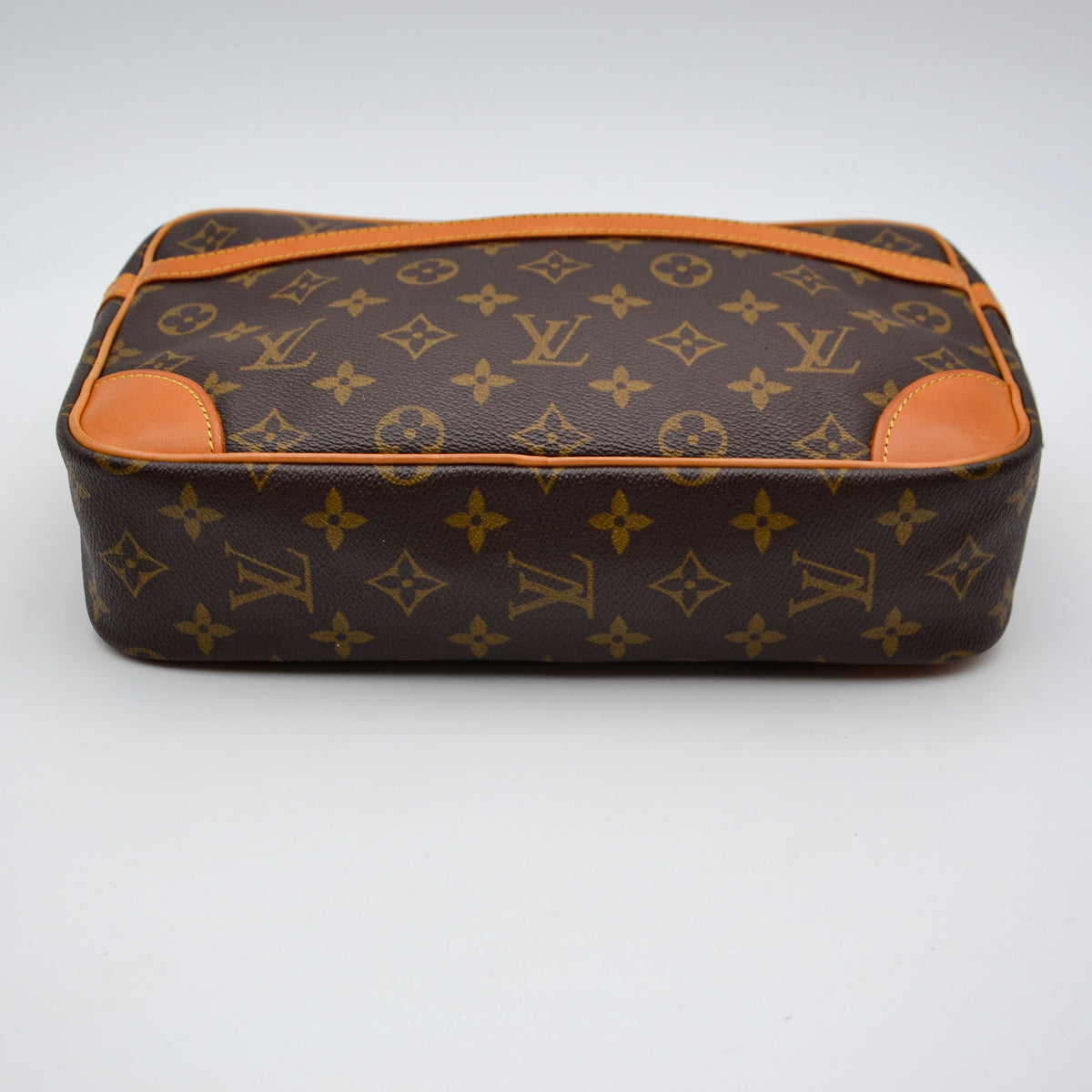Pochette Louis Vuitton Compiègne 28