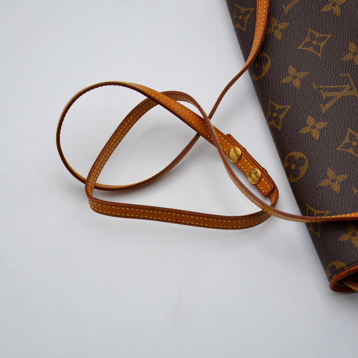 Louis Vuitton Pochette Twin GM Monogram