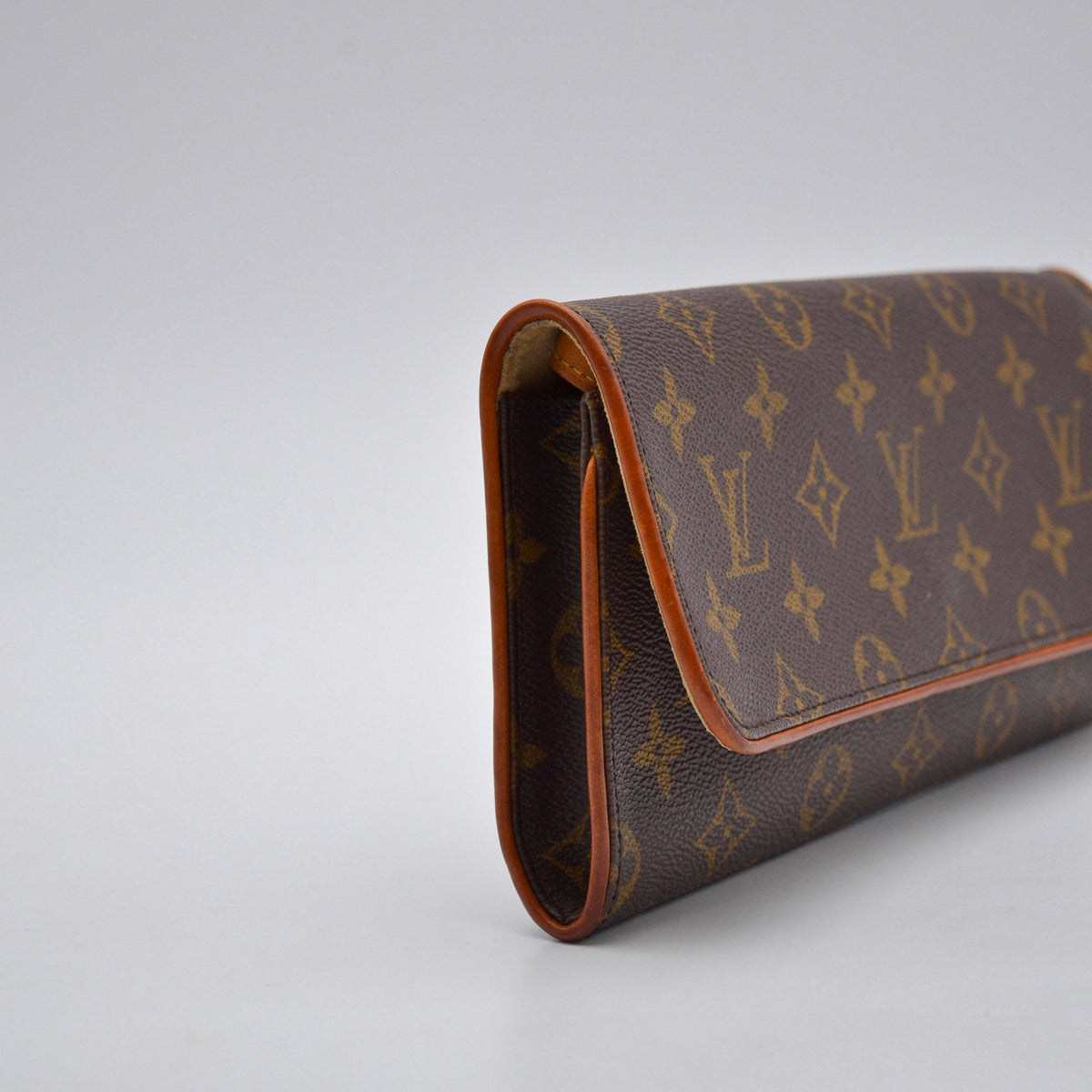 Louis Vuitton Pochette Twin GM Monogram