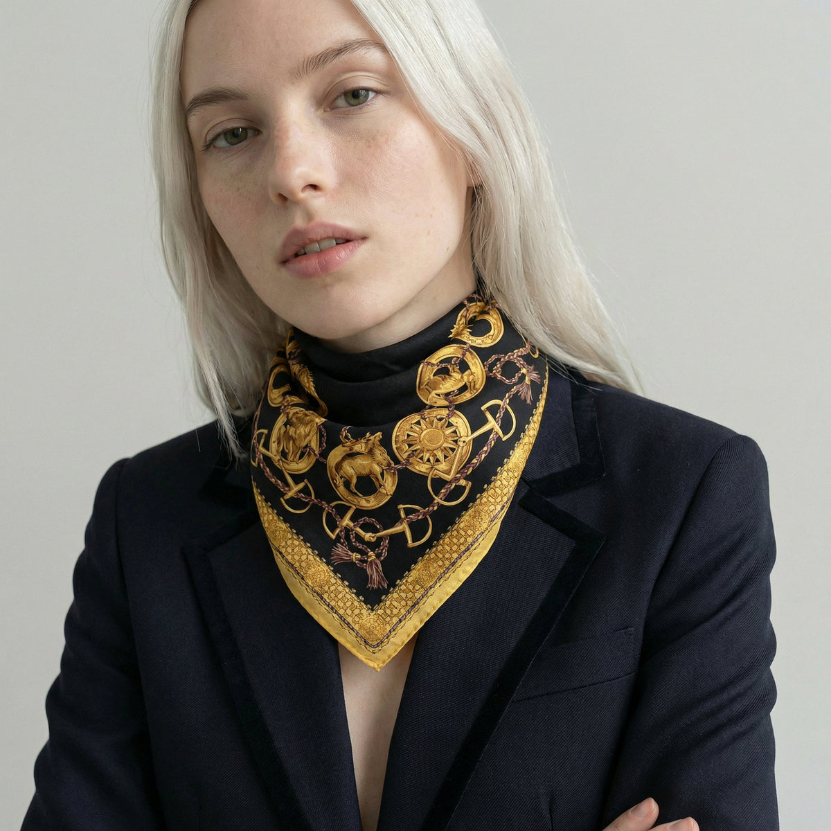 Foulard bandana vintage Céline à Motif Chaînes Dorées