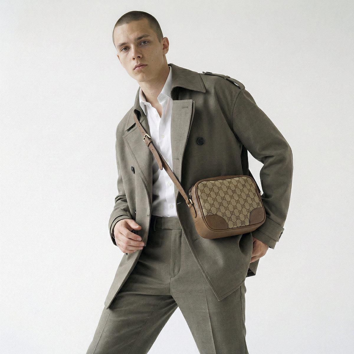 Sac Gucci Bree GG Supreme beige