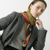 Foulard Cartier Vintage en Soie – Motif Panthères