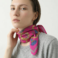 Foulard Bandana Vintage Céline Brodé Rose Fuchsia À Motifs Anneaux Et Pompons