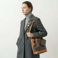 Sac seau Céline vintage en toile Macadam