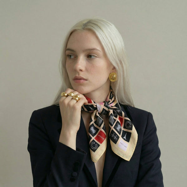 Foulard Vintage Céline Beige À Motifs Monogramme Et Symboles Parisiens