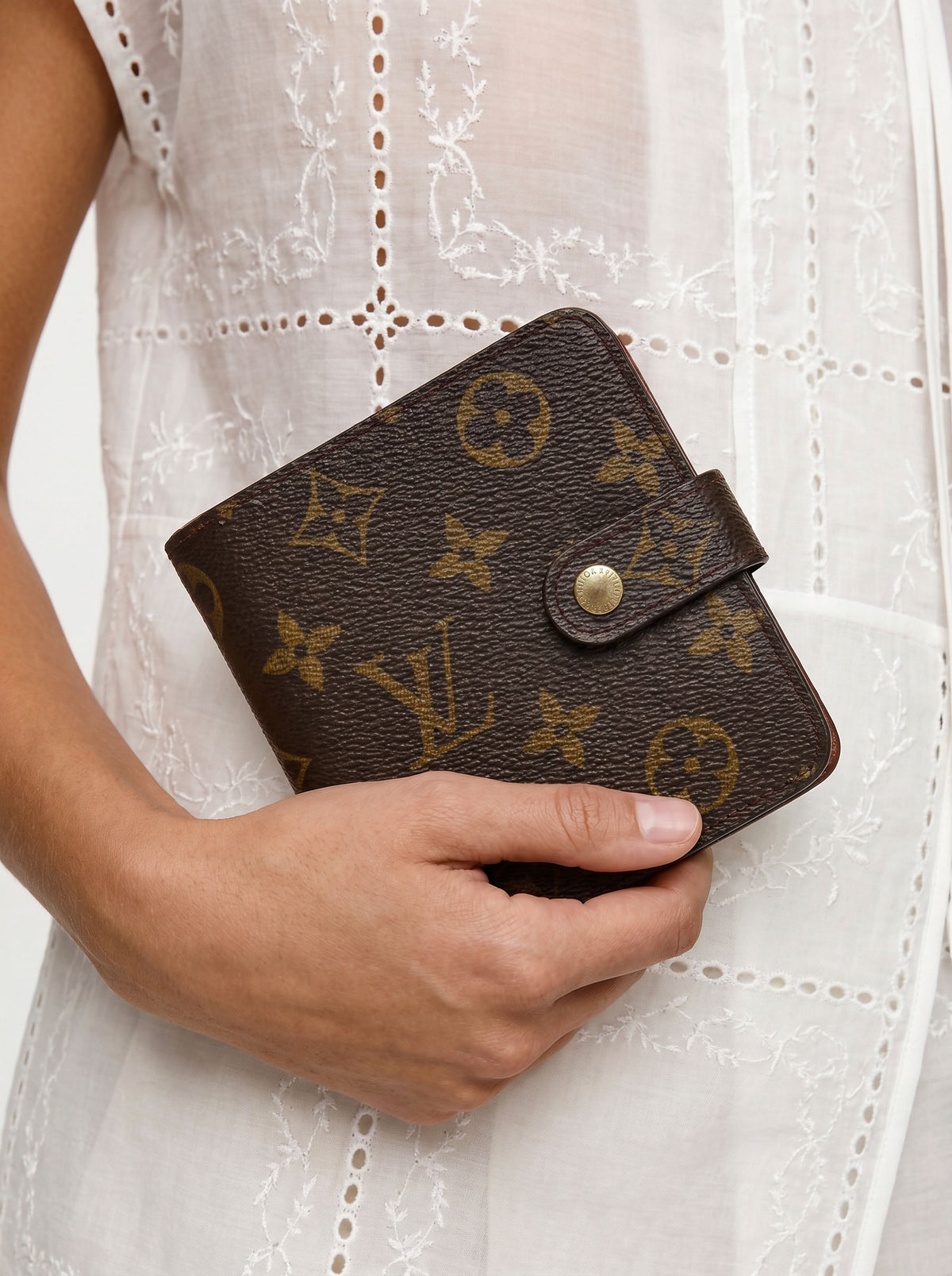 Louis Vuitton Portefeuille Compact Zip Monogramme