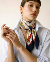 Foulard Vintage Salvatore Ferragamo À Motif Chaussures Multicolores