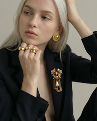 Broche Vintage Belle Époque – Perles, Arabesques et Chaînes Jaseron