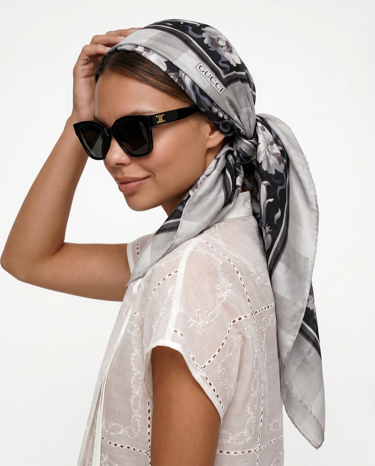 Grand foulard Gucci soie floral