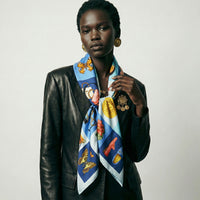 Foulard Vintage Gucci Multicolore À Motif Alphabet Illustré