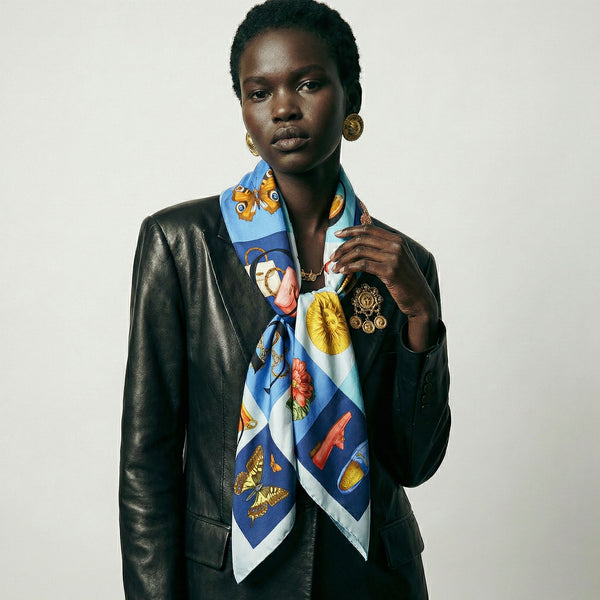 Foulard Vintage Gucci Multicolore À Motif Alphabet Illustré