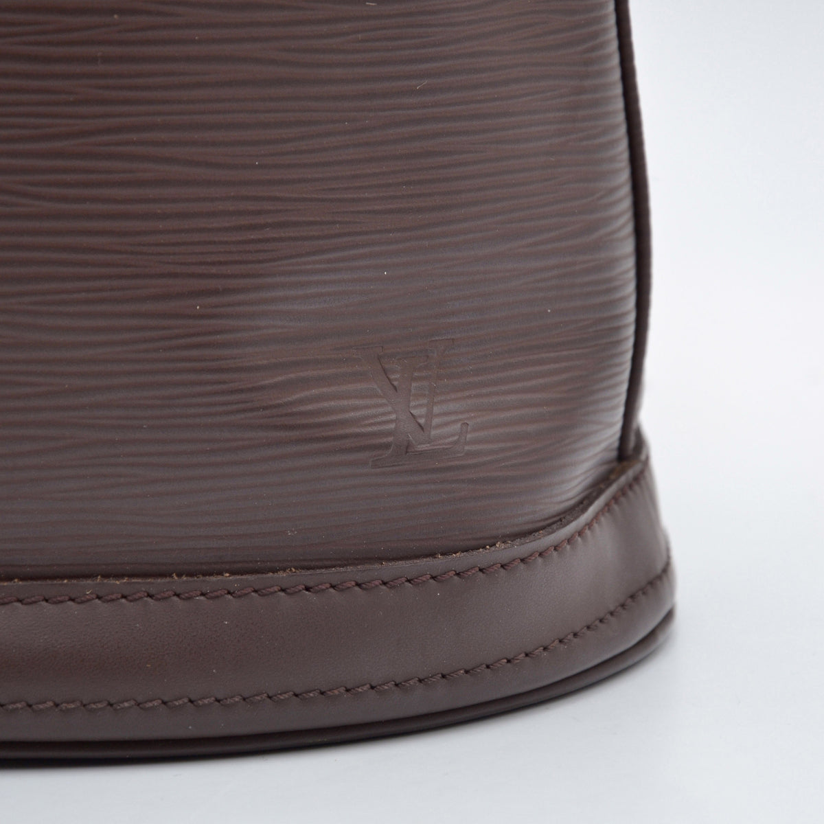 Bucket vintage cuir Epi chocolat