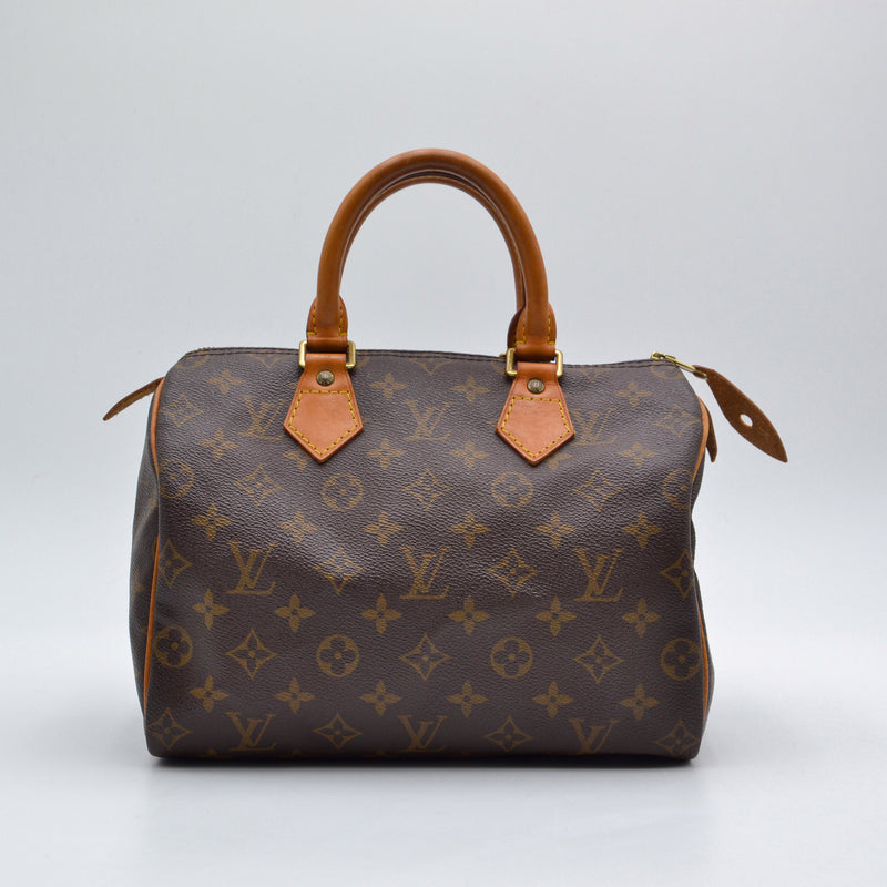 louis-vuitton-speedy-25-vintage-monogram-sac-de-luxe-seconde-main